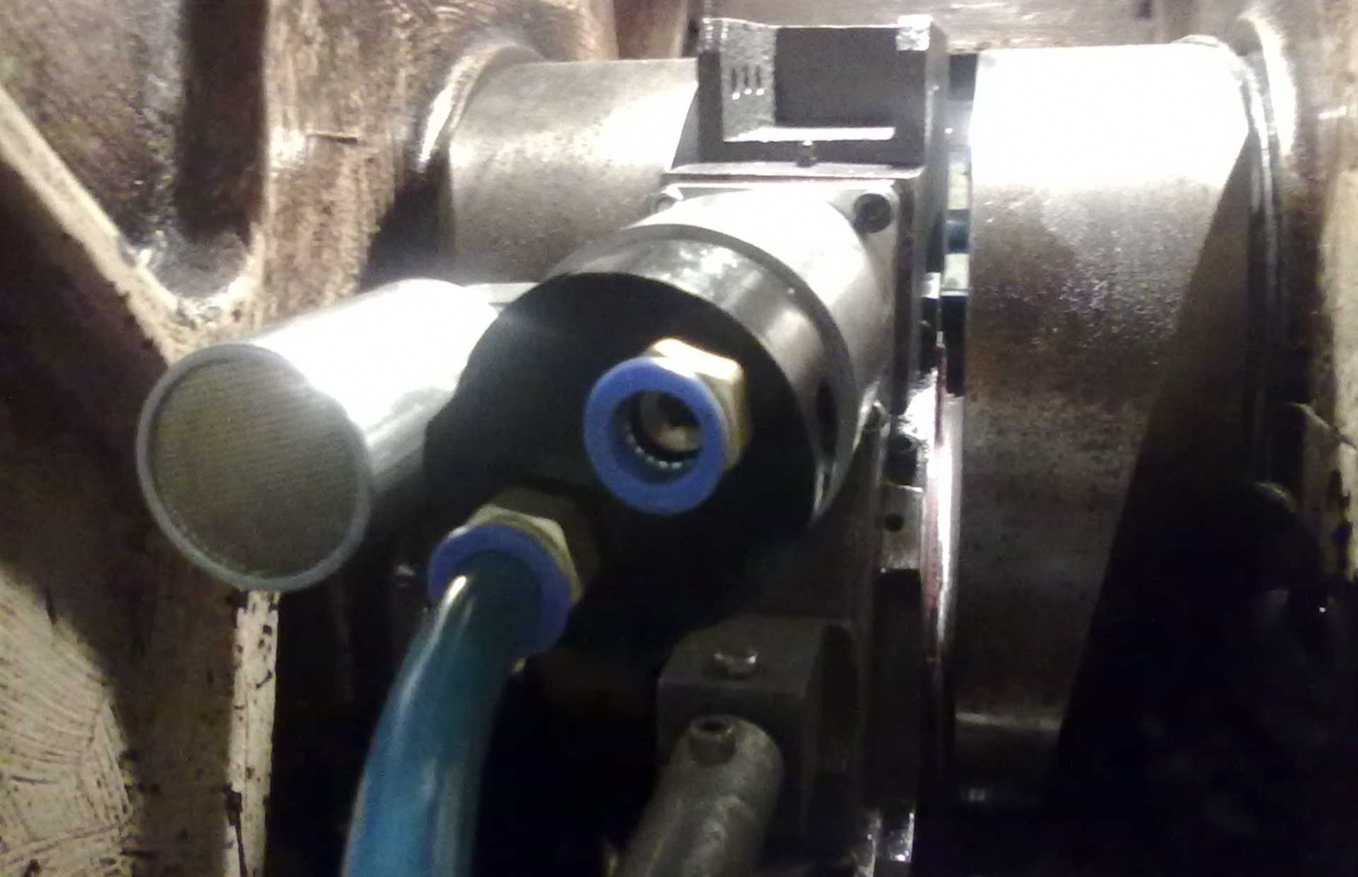 In situ grinding of crankshaft services